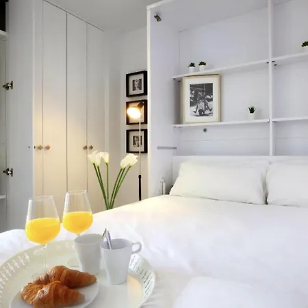 Apartamento Precioso Con Vistas Al Mar Y Piscinas *