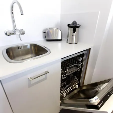 Apartamento Precioso Con Vistas Al Mar Y Piscinas *